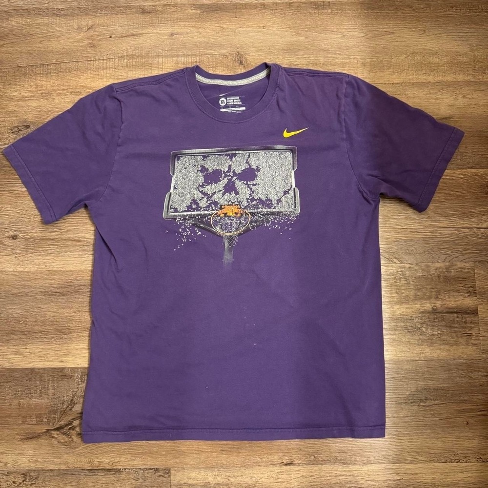 Nike Kobe Bryant Purple Shattered Backboard Graphic Tee Mens XL Fits Large